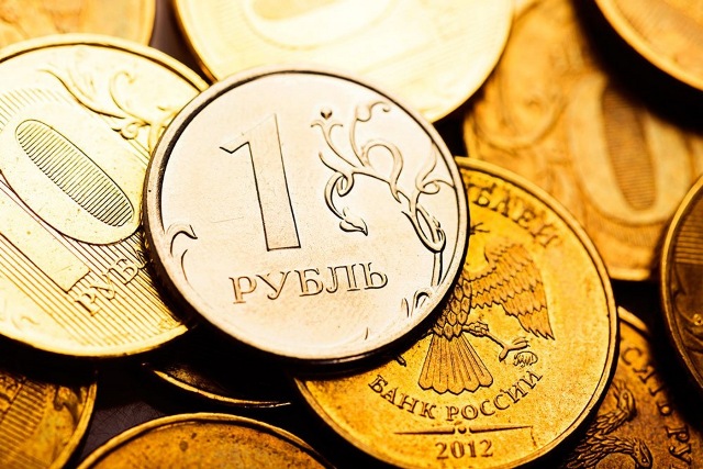 Рубль может укрепиться до 55 за доллар в течение месяца