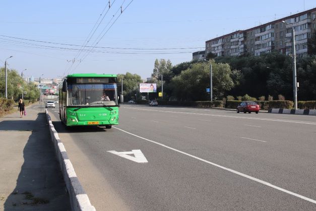 В Челябинске увеличат количество полос для общественного транспорта и уберут парковки